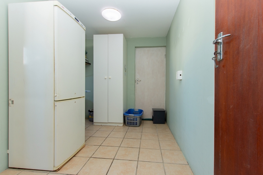 6 Bedroom Property for Sale in Jacobsbaai Western Cape